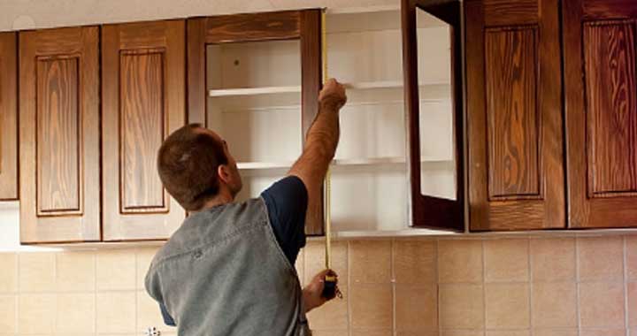 water damage wall<br />
