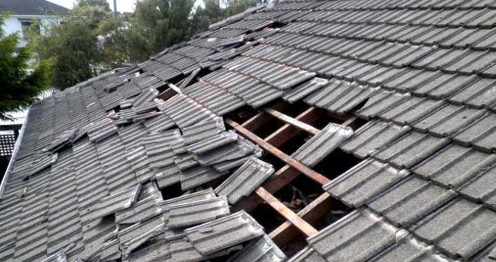 damaged-roof tornado damage